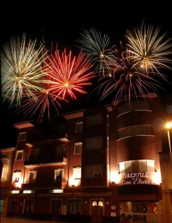 Hotel Los Chiles บีญานวยบา เดล อาร์โซบิสโป ภายนอก รูปภาพ