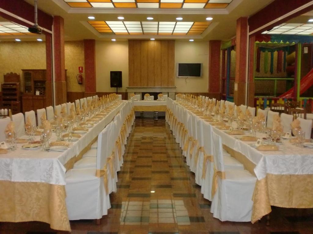 Hotel Los Chiles บีญานวยบา เดล อาร์โซบิสโป ร้านอาหาร รูปภาพ